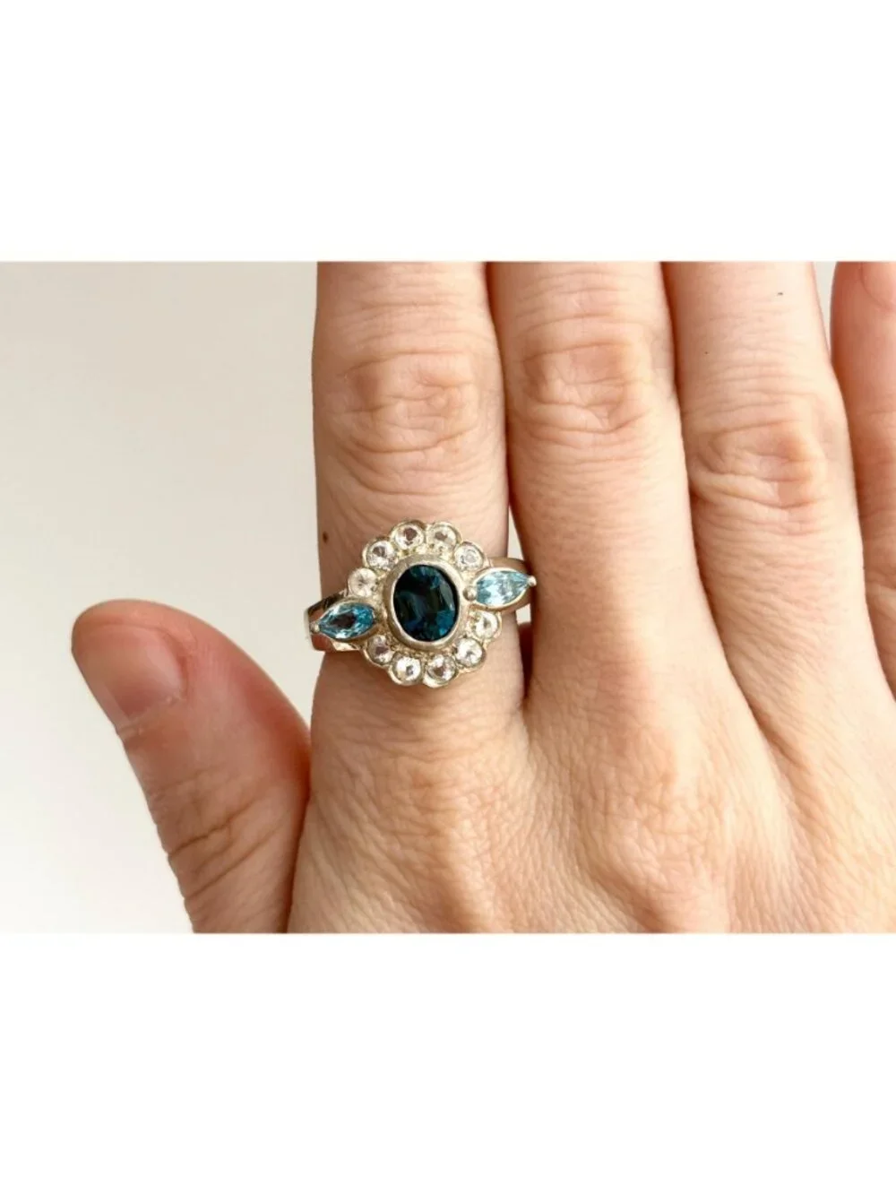 Clear & Blue Topaz Scalloped Gemstone Sterling Silver 925 Vintage Ring - sz 9